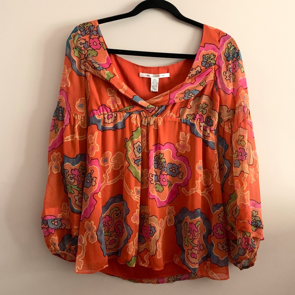 Diane Von Furstenberg DVF V-neck Silk Blouse SZ 0